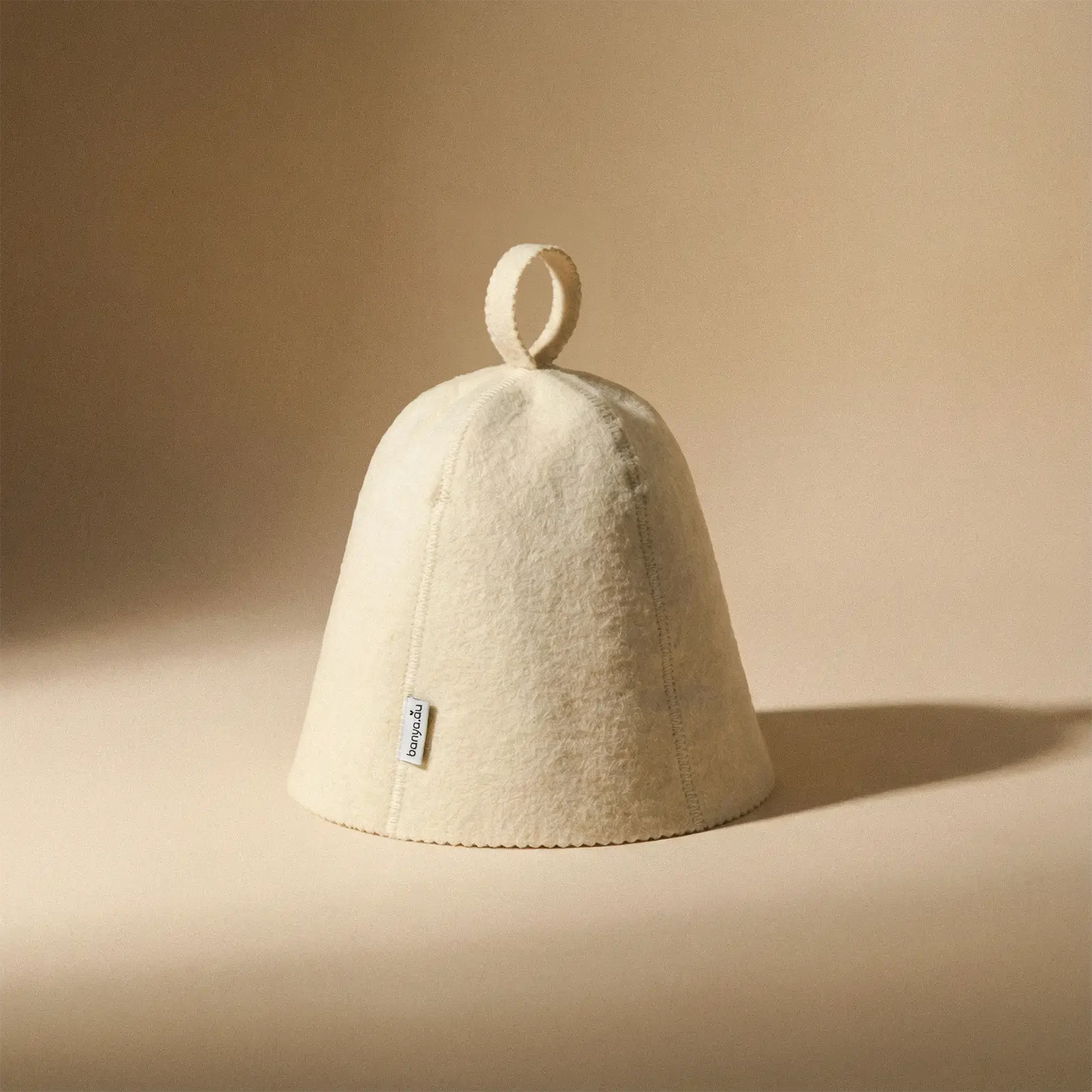 Traditional 5mm white natural wool sauna hat with hanging loop