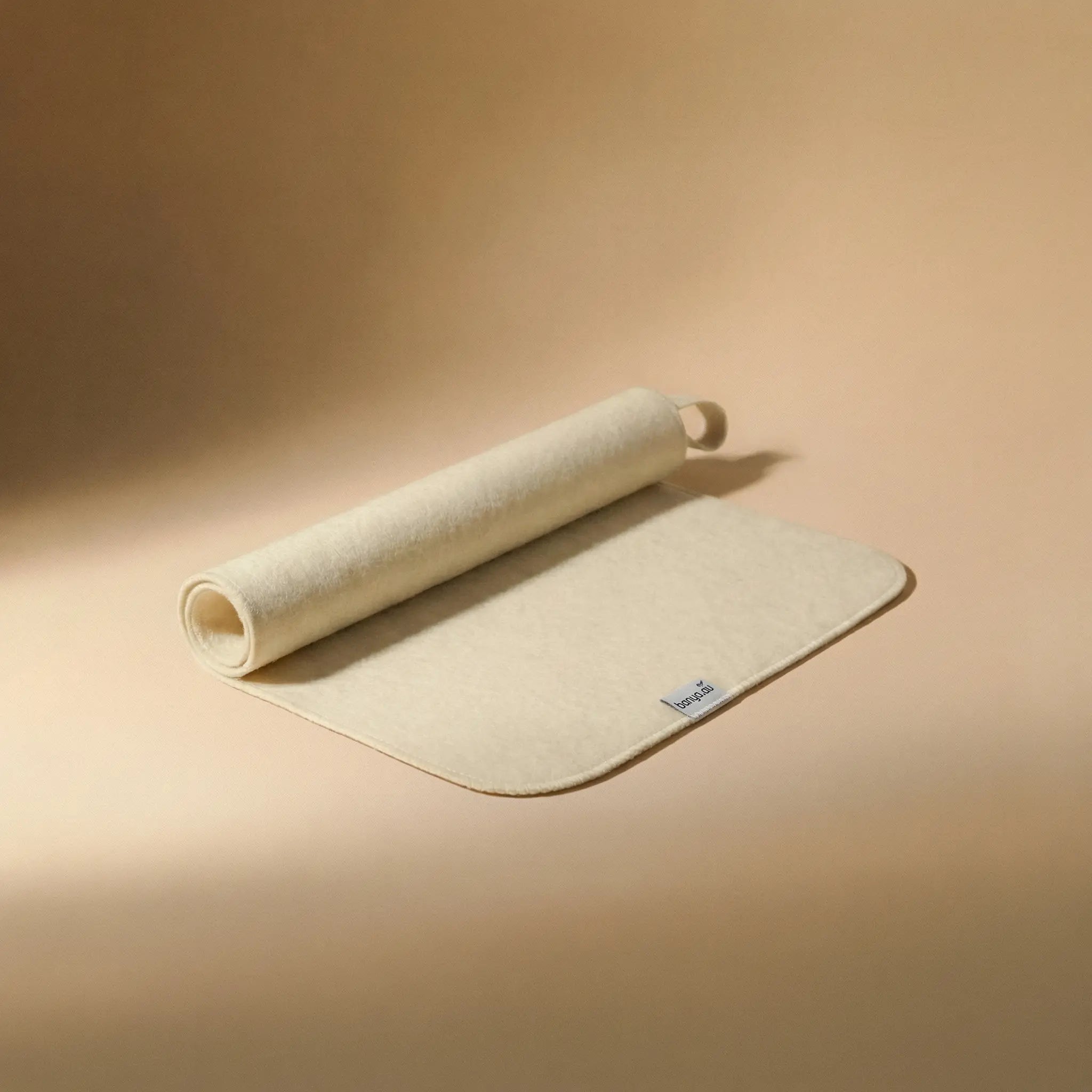 Traditional 5mm white natural wool sauna mat with hanging loop